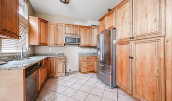 2364 W COMSTOCK Dr, Chandler, AZ 85224
