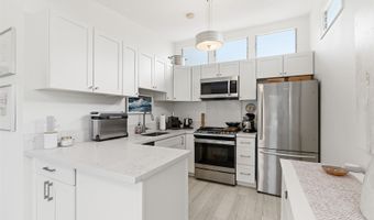 531 Kaiemi St, Kailua, HI 96734