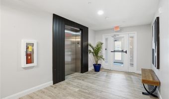 9 Joseph N Zenga Jr Blvd 211, East Greenwich, RI 02818