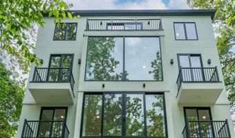 2321 N RICHMOND St, Arlington, VA 22207