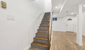5001 W CEDAR Ln, Bethesda, MD 20814