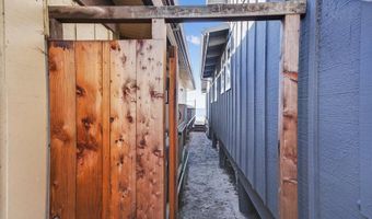 619 Beach Dr, Aptos, CA 95003