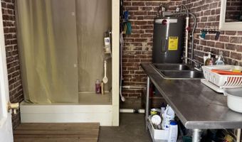 11 W Dade 22, Arcola, MO 65603