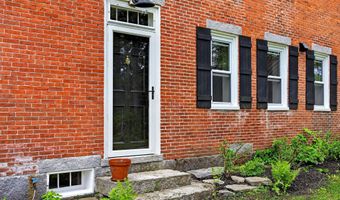 290 Leighton Rd, Augusta, ME 04330