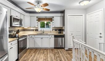13994 Holyoke Ct, Apple Valley, MN 55124