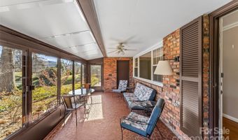 150 Lakeshore Dr, Asheville, NC 28804