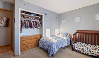 24 Fern Ct, Babbitt, MN 55706