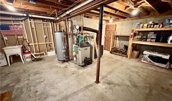 209 Skunk Hill Rd, Hopkinton, RI 02832