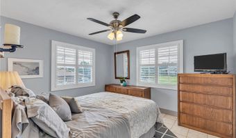 1640 JUNO Trl 205C, Astor, FL 32102
