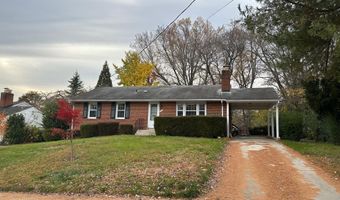 7715 HERITAGE Dr, Annandale, VA 22003