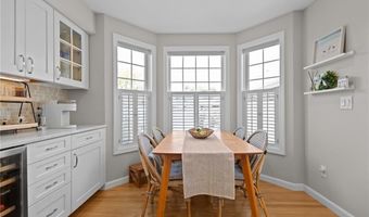 14 Fox Dr 14, Narragansett, RI 02882