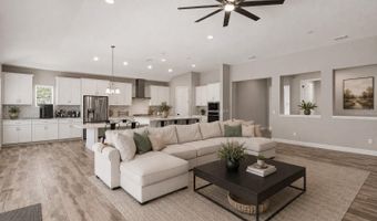 7526 PARADISO Dr, Apollo Beach, FL 33572