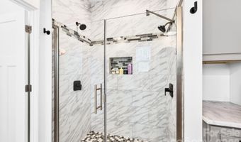 25 W Haven Dr, Arden, NC 28704
