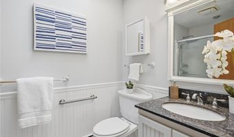 401 Gondola Ave, Jamestown, RI 02835