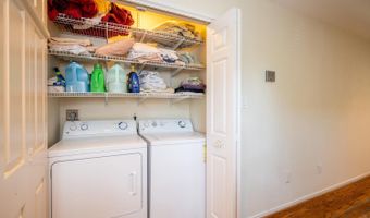 3814 N RICHMOND St, Arlington, VA 22207