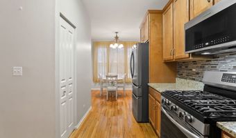 2854 Waterfront Ave, Algonquin, IL 60102