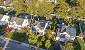 126 Manhattan Ave, Bayville, NJ 08721
