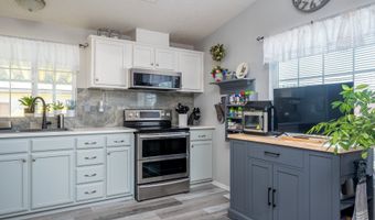 765 SW LIBERTY BELL Dr 209, Beaverton, OR 97006