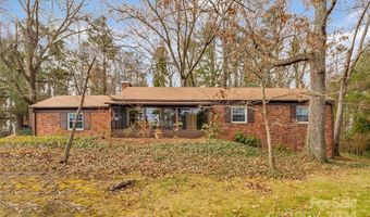 150 Lakeshore Dr, Asheville, NC 28804