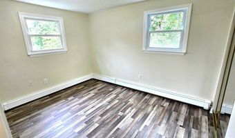 1 Jaybee Dr, Bloomfield, CT 06002