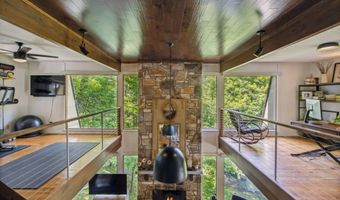 15 Elm Ct, Highlands, NC 28741