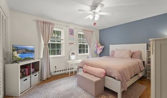 15 Blueberry Ln, Burlington, CT 06013
