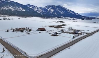 27 CANYON Dr, Etna, WY 83118