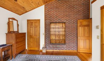40 Indian Ladder Dr, Altamont, NY 12009