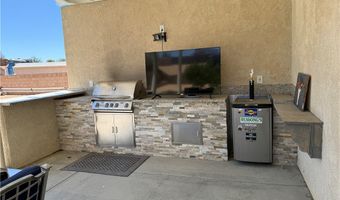 13572 Kurena Rd, Apple Valley, CA 92308