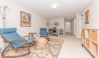 609 Ridgewood Ct, Ann Arbor, MI 48103