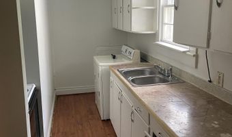 423 Snow Hill St, Ayden, NC 28513