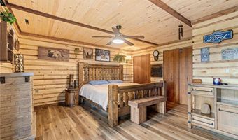 74500 240th St, Albert Lea, MN 56007