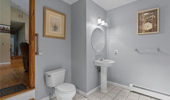 375 Franklin Rd, Coventry, RI 02816