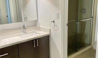3301 N Country Club Dr 309, Aventura, FL 33180