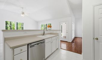 1219 Waterford Green Dr, Apex, NC 27502