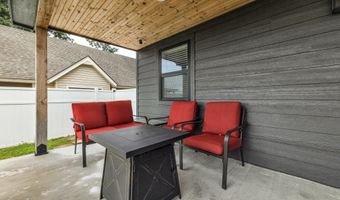 13 Privateer Dr, Afton, OK 74331