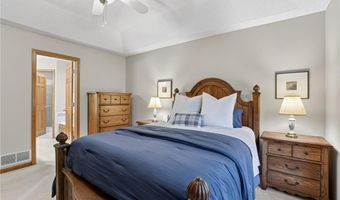13452 Flagstaff Ave, Apple Valley, MN 55124