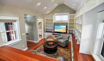 586 B St, Ashland, OR 97520