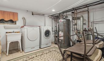 27 MECHANIC St, Bayonne, NJ 07002