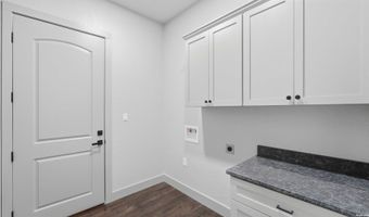 731 County Road 356, Adkins, TX 78101