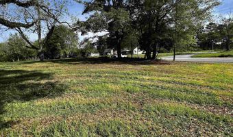 372 Atlanta St, Barnesville, GA 30204