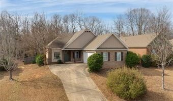 1756 VFW Rd, Auburn, AL 36832
