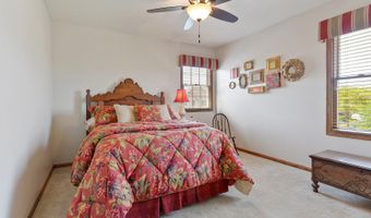 1007 Inverness Dr, Antioch, IL 60002