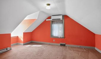 3 HIDDEN Ln, Abington, PA 19001