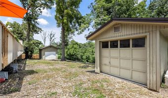 2208 2210 Oakwood Ave, Bentonville, AR 72712