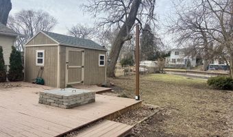 39450 N Circle Ave, Antioch, IL 60002
