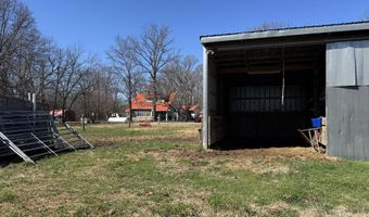 942 N Dade 131, Arcola, MO 65603