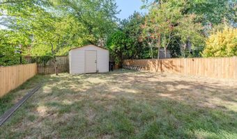 57 GARDEN Dr, Alexandria, VA 22304