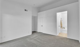 7709 Himalayas Ave 201, Las Vegas, NV 89128