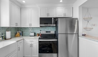 4021 Yankee Dr, Agoura Hills, CA 91301